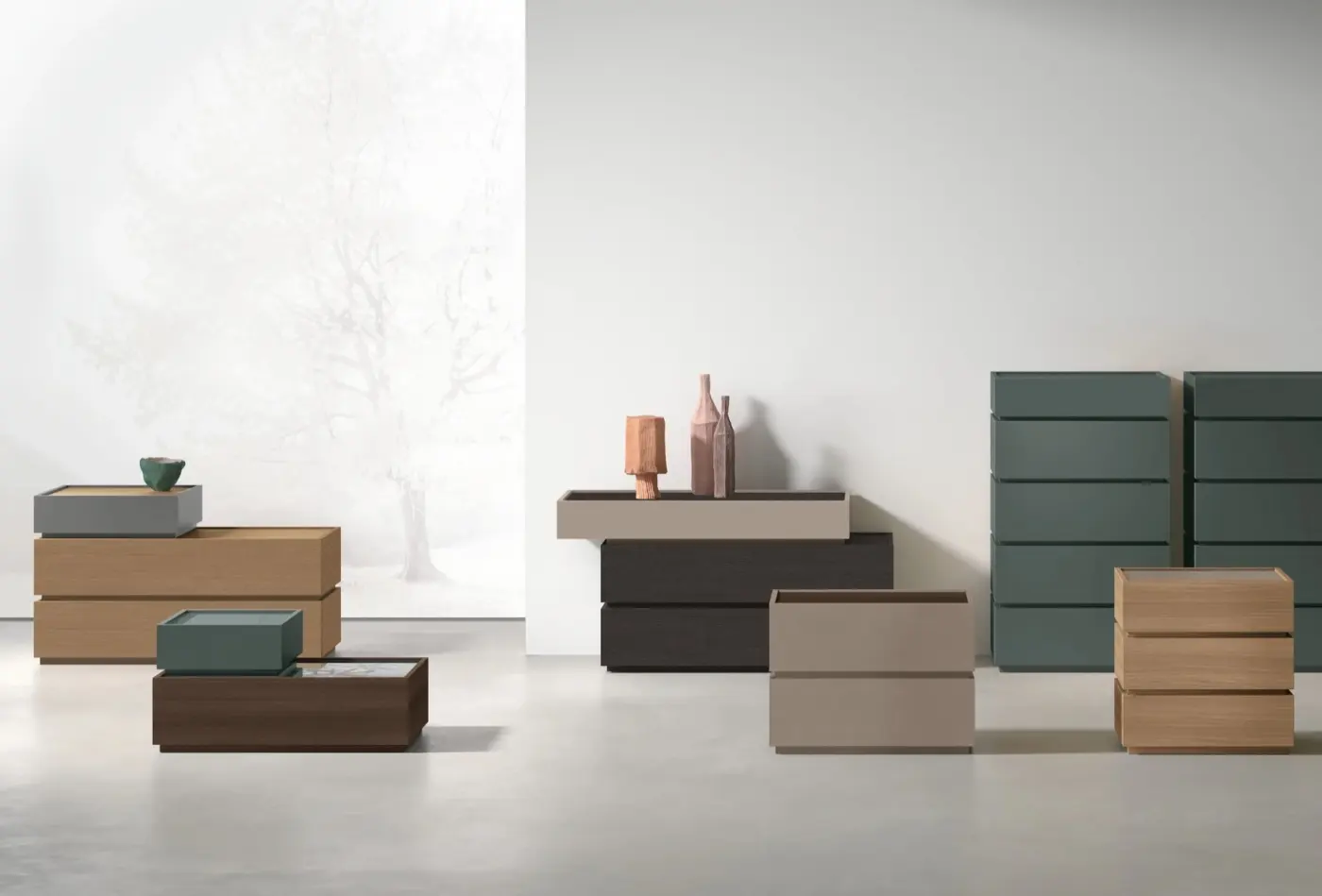 Cassettiere Replay in diverse finiture e colori, accostate in una composizione
